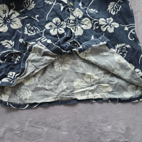 RIPZONE Blue with white flower pattern cotton button down short sleeve - Picture 4 of 8